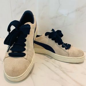 PUMA Classic Suede Women’s Sneaker